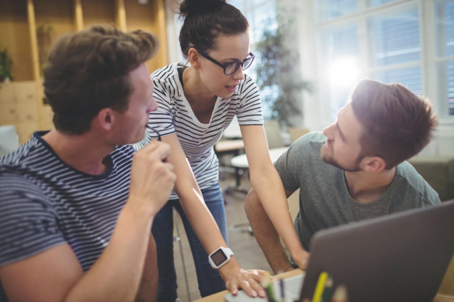 Espace de travail collaboratif moderne